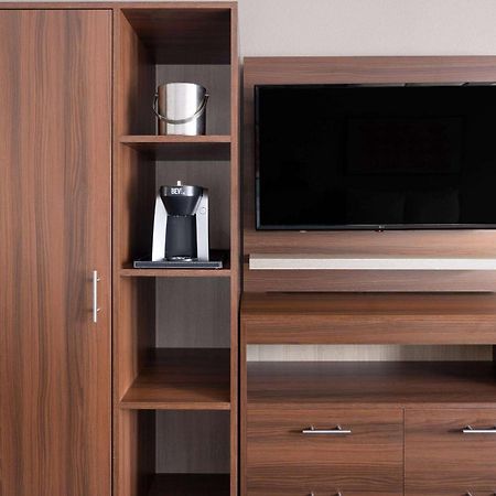 Hawthorn Extended Stay By Wyndham Columbia-Ft Jackson Zewnętrze zdjęcie